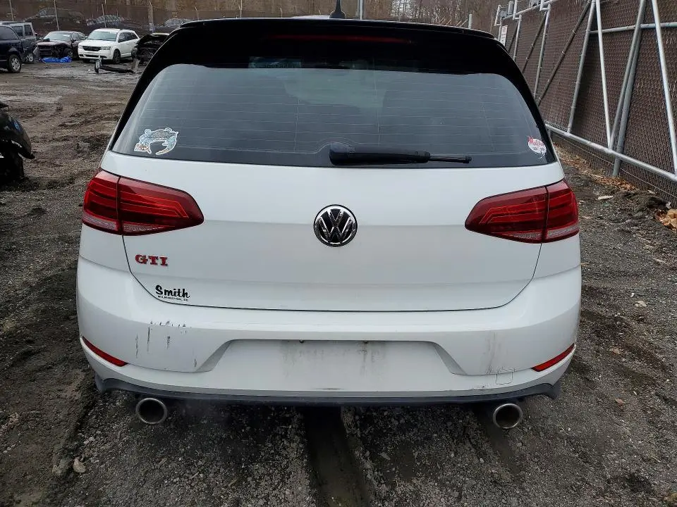 2021 VOLKSWAGEN GTI S  