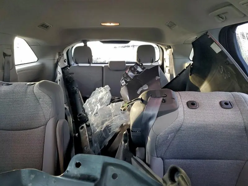 2022 TOYOTA SIENNA LE  