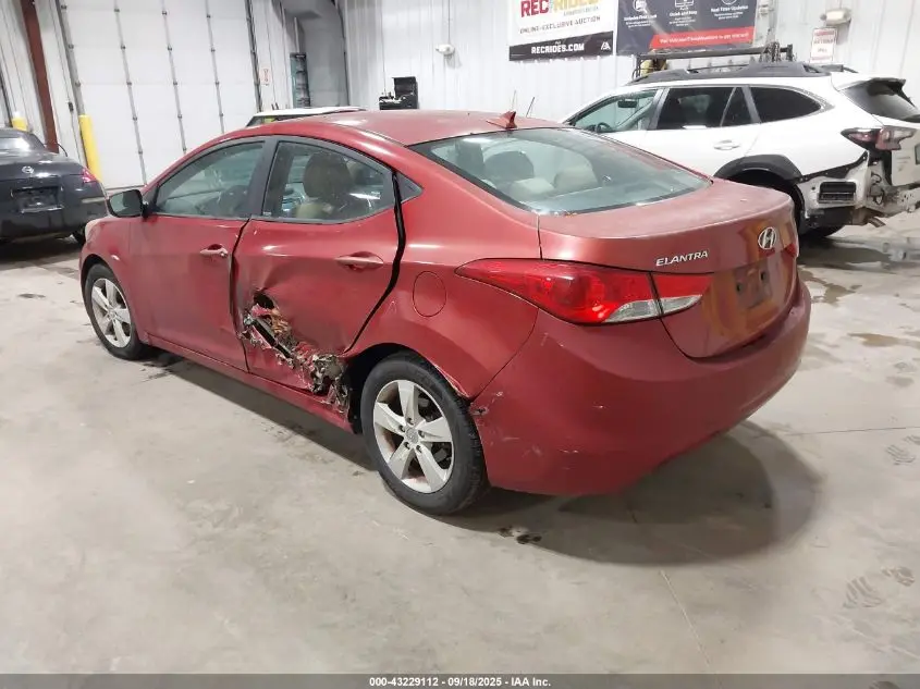 2013 HYUNDAI ELANTRA GLS