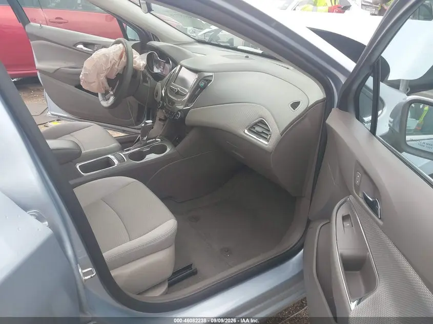 2017 CHEVROLET CRUZE LT AUTO