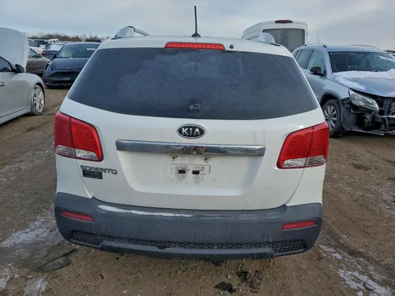 2013 KIA SORENTO LX  