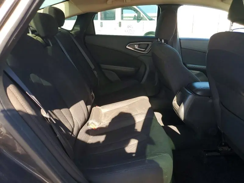 2017 CHRYSLER 200 LX  