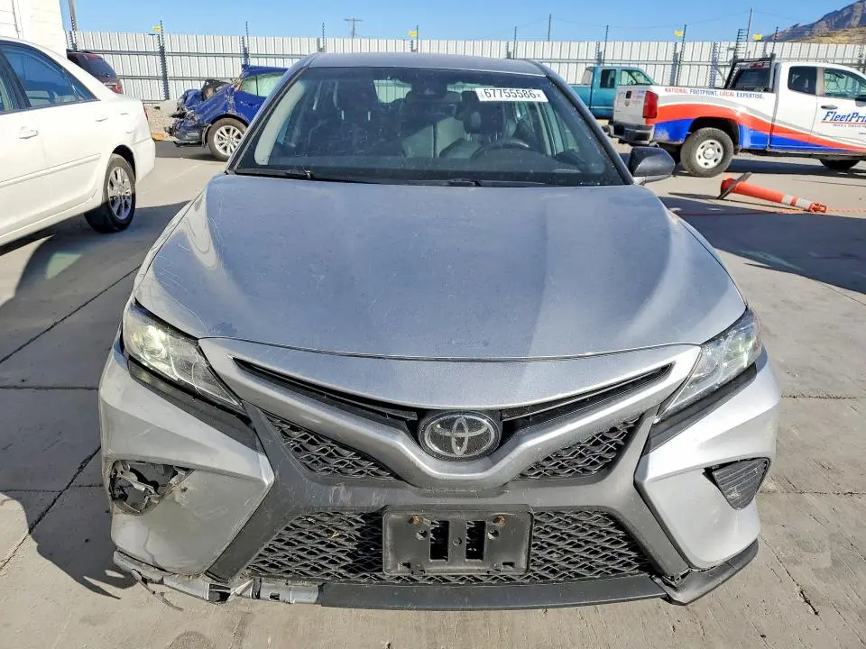 2020 TOYOTA CAMRY SE NIGHTSHADE  