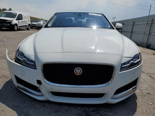 2018 JAGUAR XF PREMIUM  