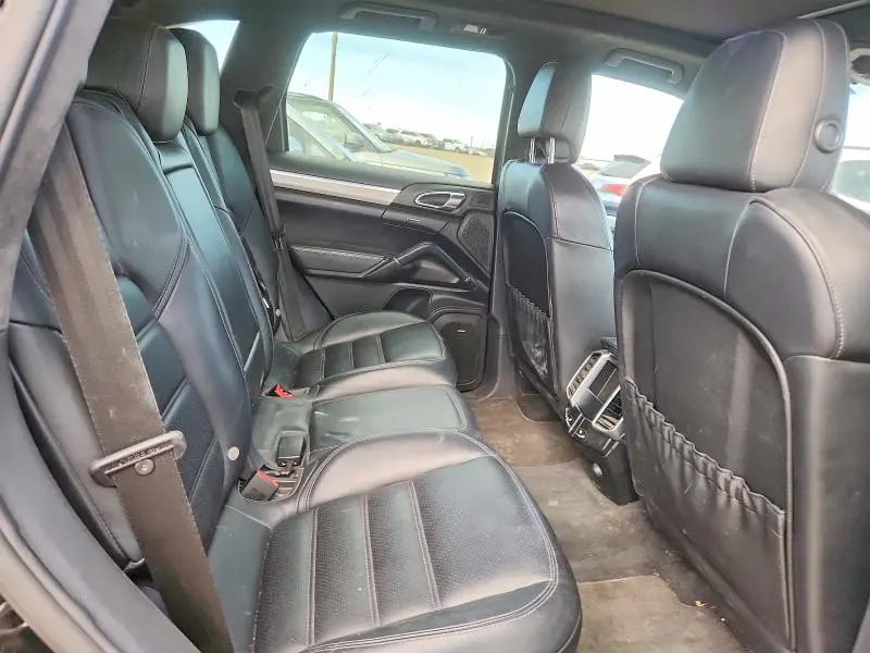 2012 PORSCHE CAYENNE TURBO  