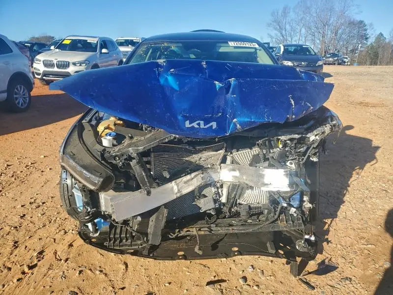 2022 KIA K5 EX  