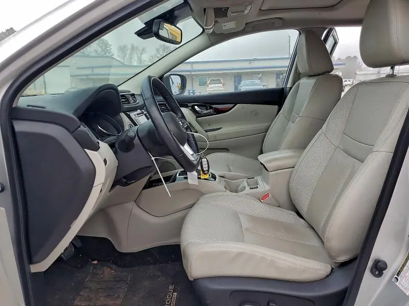 2022 NISSAN ROGUE SPORT SL  