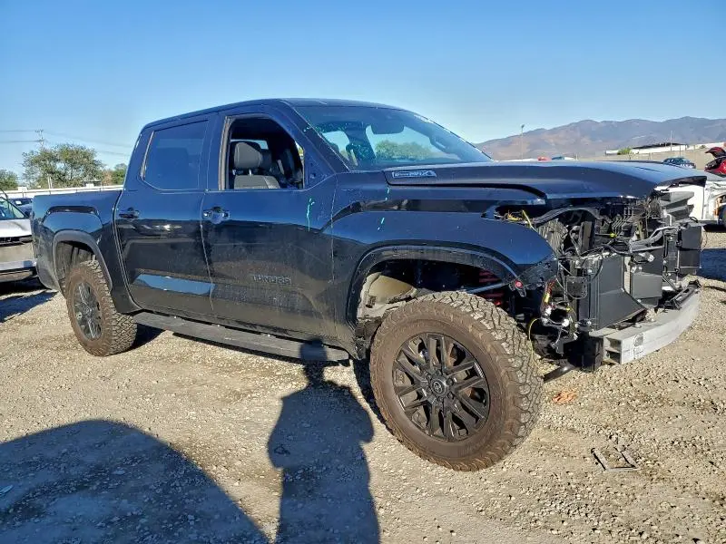 2025 TOYOTA TUNDRA CREWMAX LIMITED  