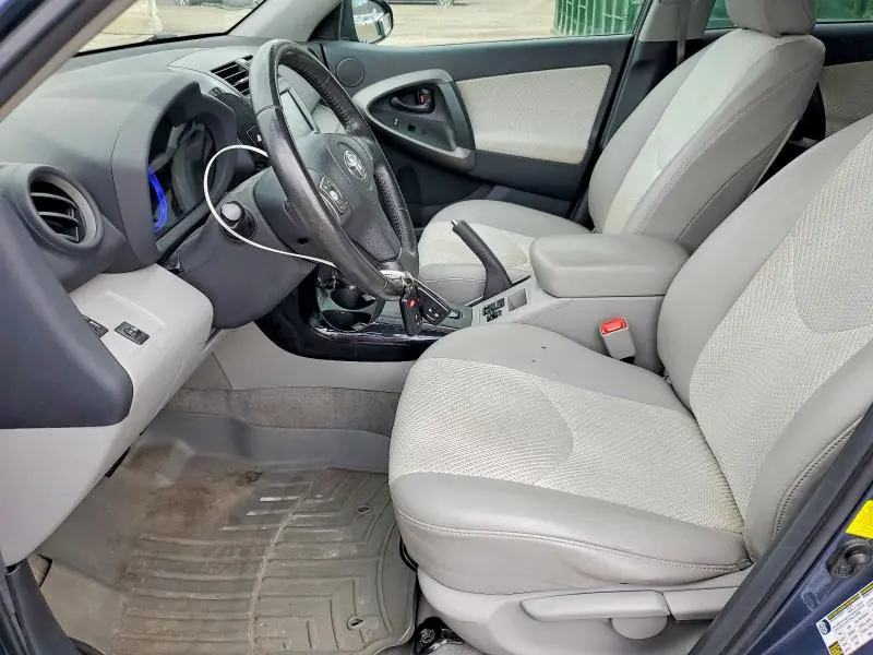 2012 TOYOTA RAV4 EV BASE  