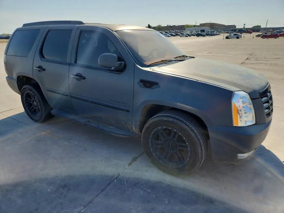 2013 CADILLAC ESCALADE   