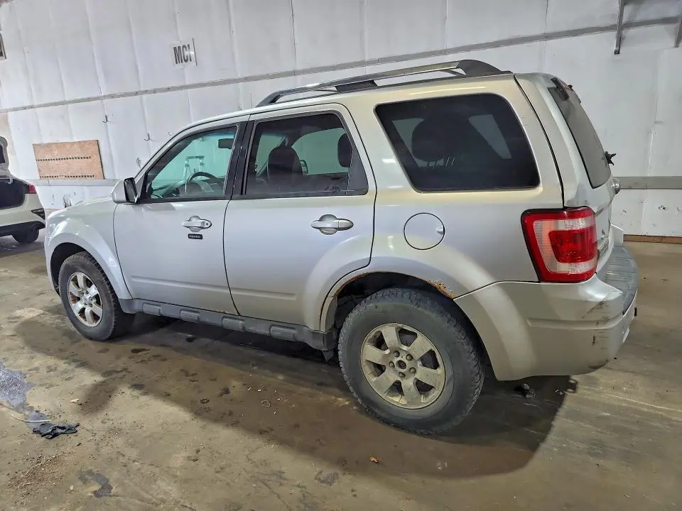 2011 FORD ESCAPE LIMITED  