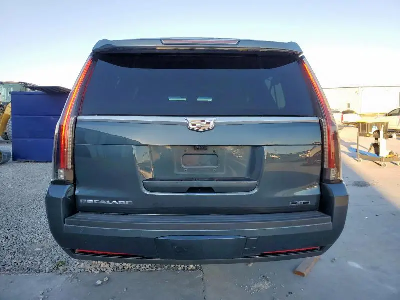 2019 CADILLAC ESCALADE ESV LUXURY  