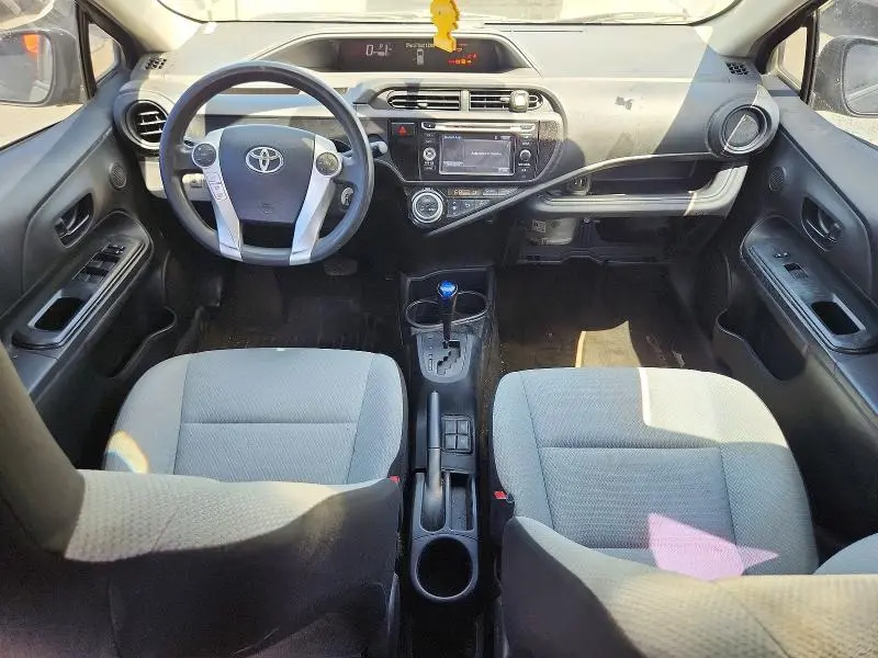 2016 TOYOTA PRIUS C ONE  