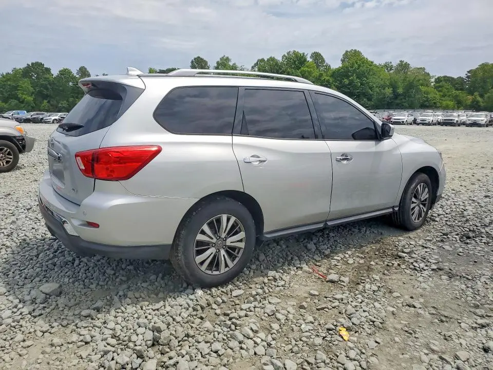 2020 NISSAN PATHFINDER SV  