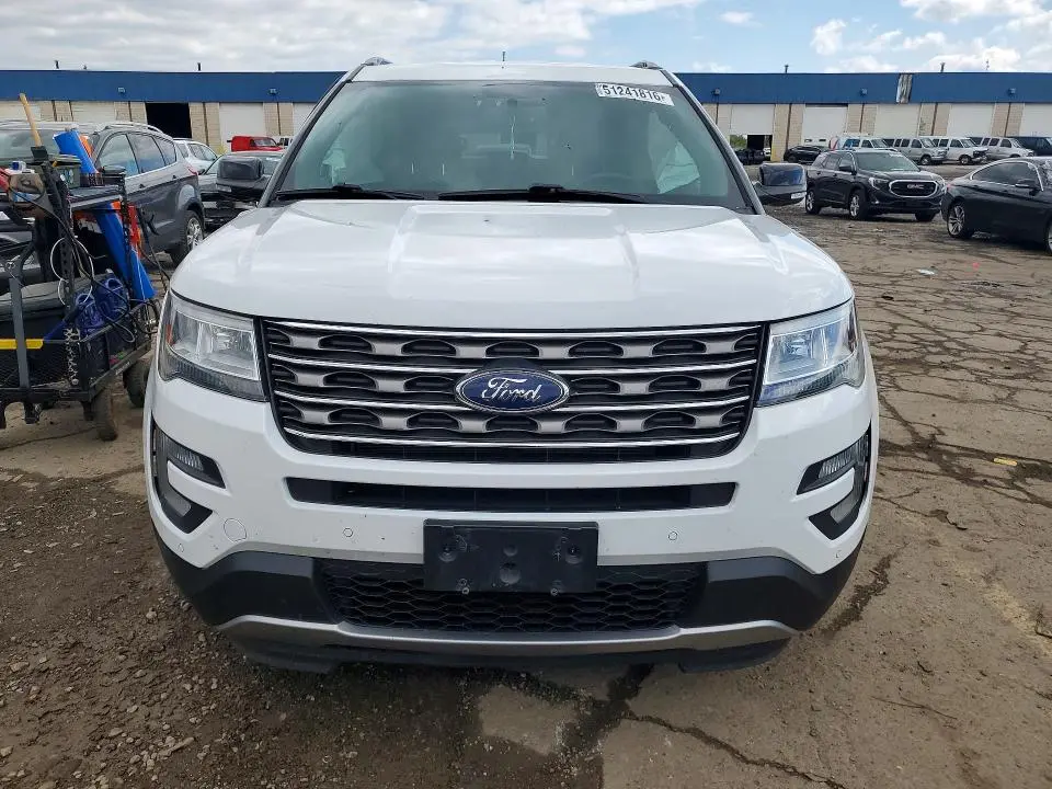 2017 FORD EXPLORER XLT  