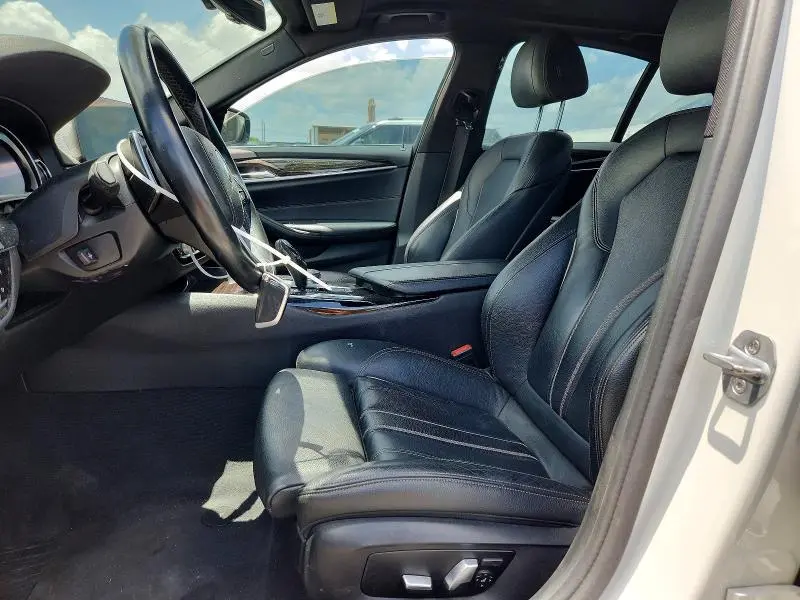 2018 BMW 530E   