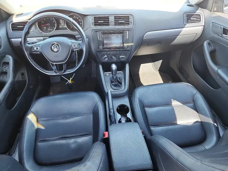 2017 VOLKSWAGEN JETTA SE  