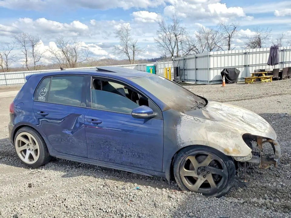 2011 VOLKSWAGEN GTI   