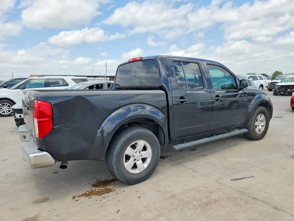 2012 NISSAN FRONTIER S  