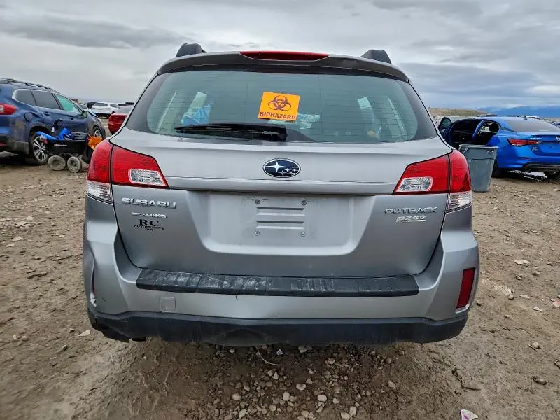 2010 SUBARU OUTBACK 2.5I  