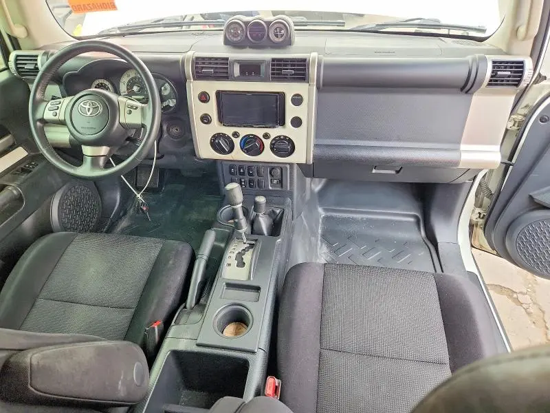 2014 TOYOTA FJ CRUISER BASE  