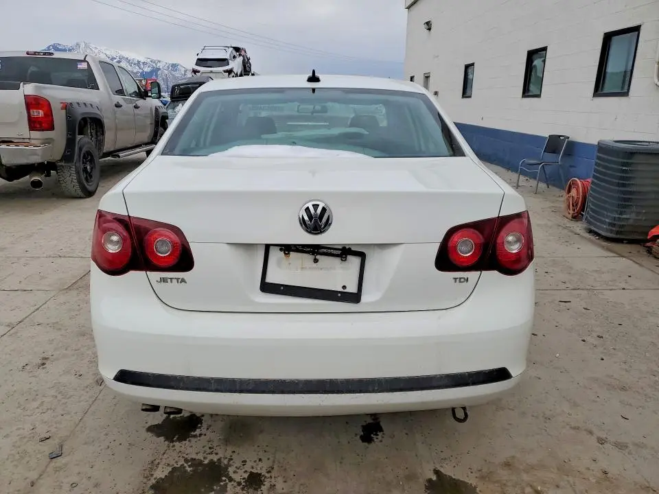 2010 VOLKSWAGEN JETTA TDI  