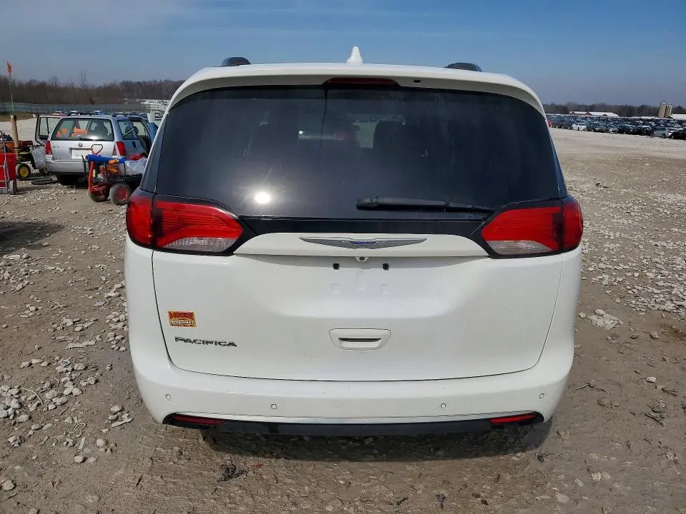 2018 CHRYSLER PACIFICA TOURING L  