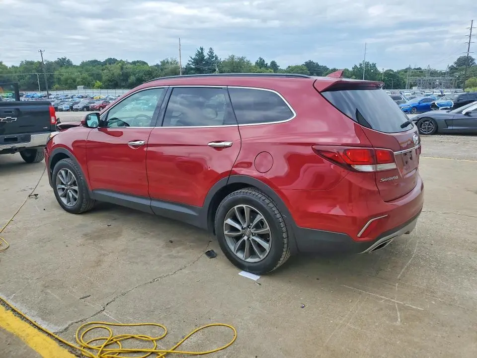 2018 HYUNDAI SANTA FE SE  