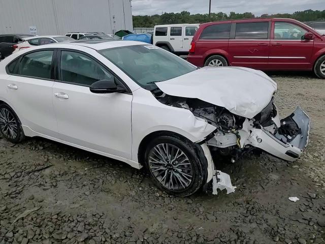 2022 KIA FORTE GT LINE