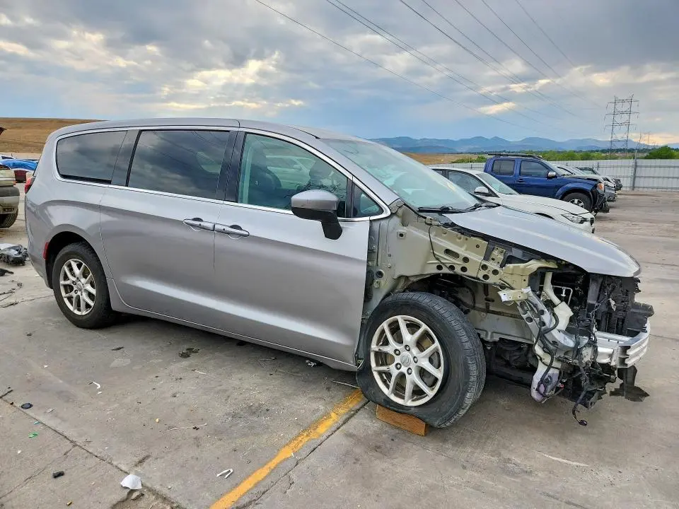 2017 CHRYSLER PACIFICA TOURING  