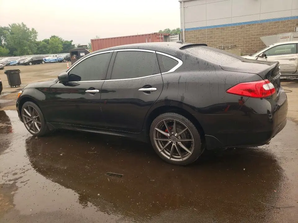 2011 INFINITI M37 X  