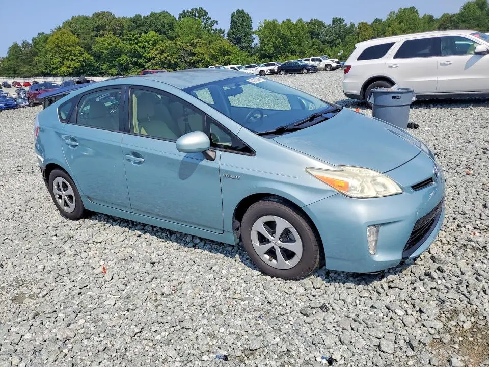 2015 TOYOTA PRIUS TWO  