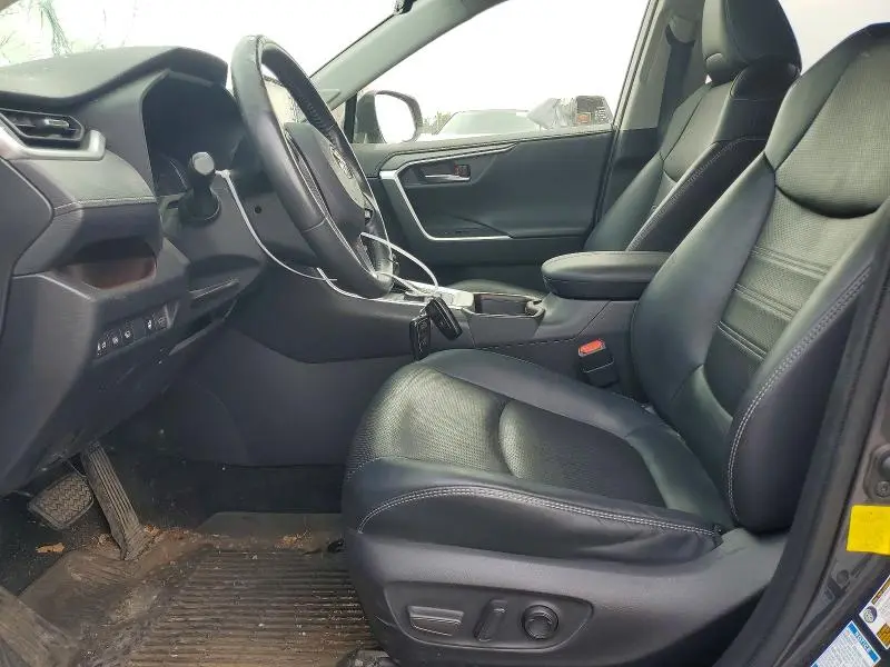 2020 TOYOTA RAV4 LIMITED  