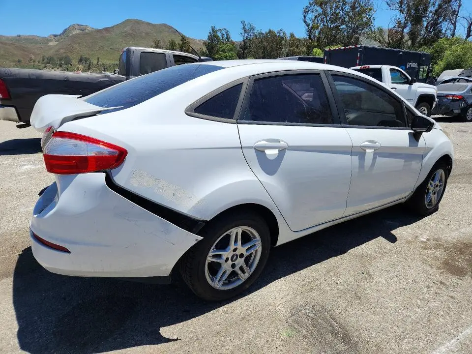 2018 FORD FIESTA SE  