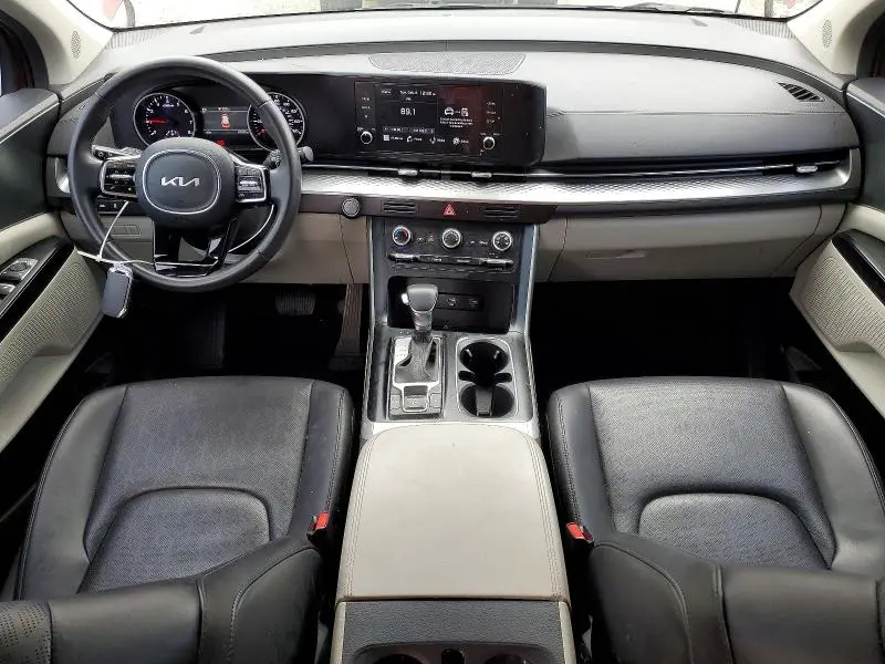 2024 KIA CARNIVAL LX  