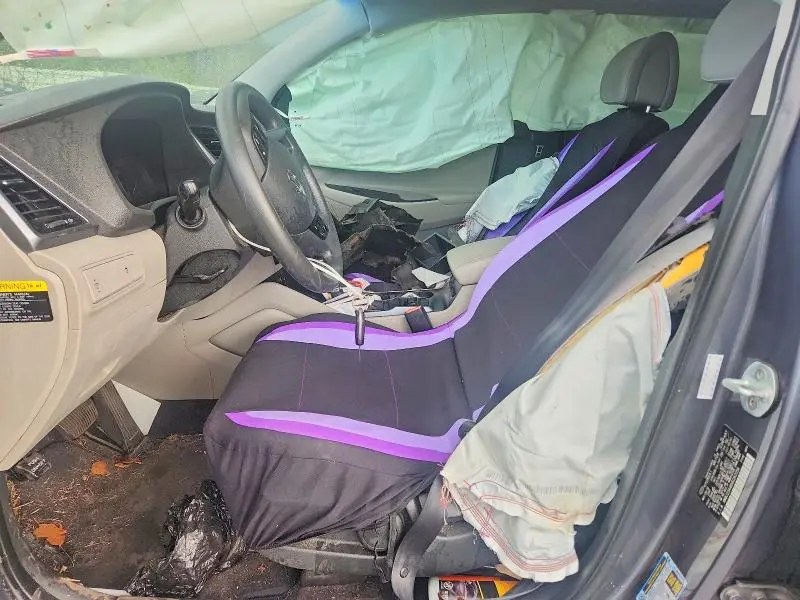 2017 HYUNDAI TUCSON SE  