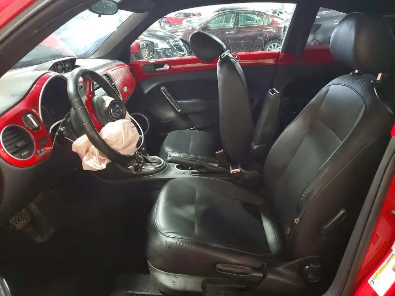 2013 VOLKSWAGEN BEETLE   