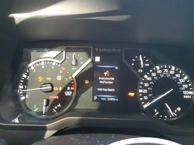2025 TOYOTA TUNDRA SR5  