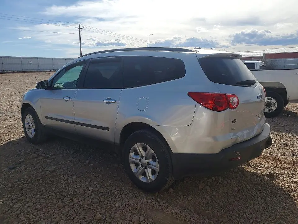 2012 CHEVROLET TRAVERSE LS  