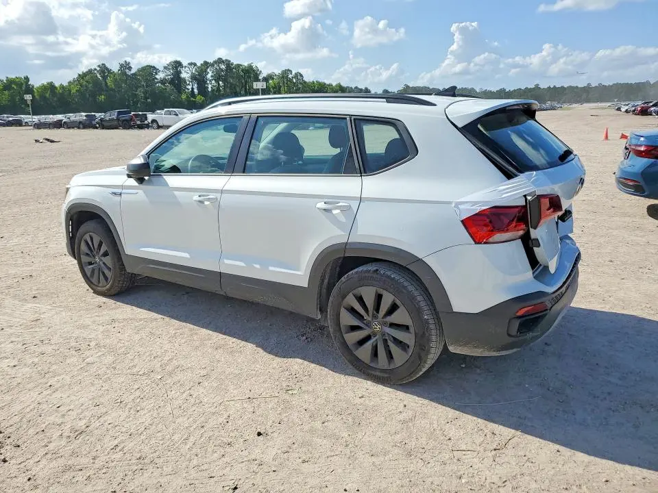 2024 VOLKSWAGEN TAOS   
