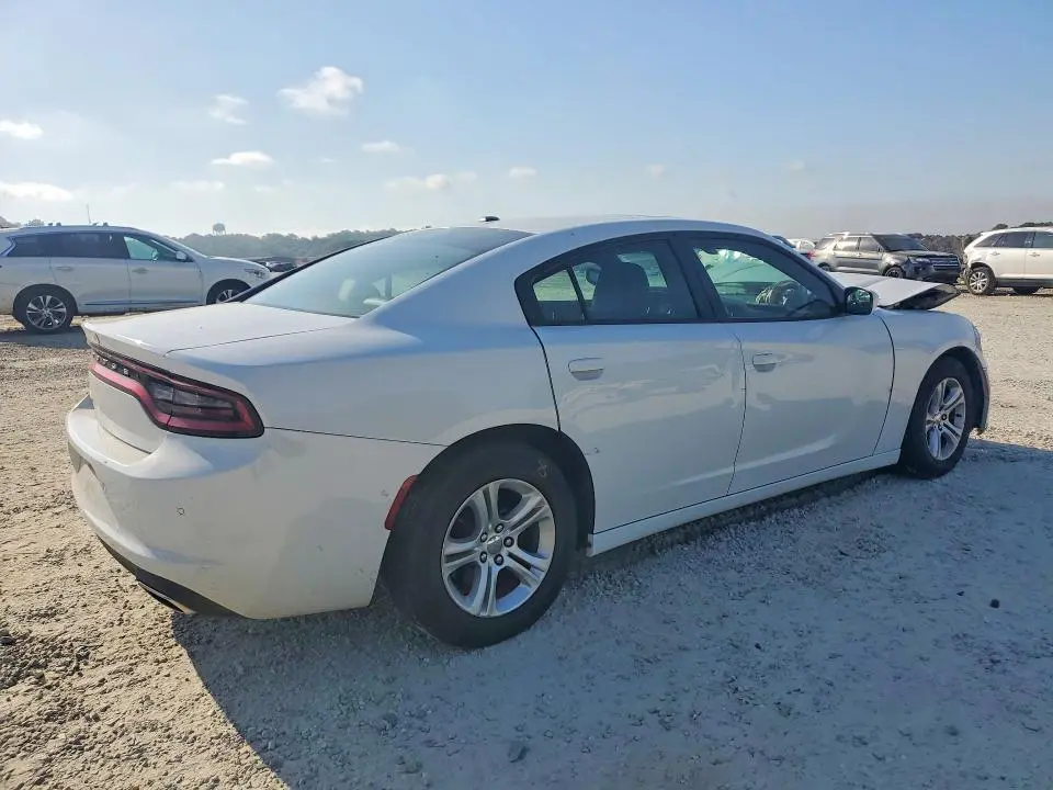 2020 DODGE CHARGER SXT  