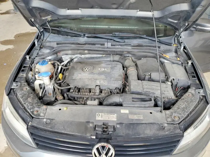 2014 VOLKSWAGEN JETTA SE  