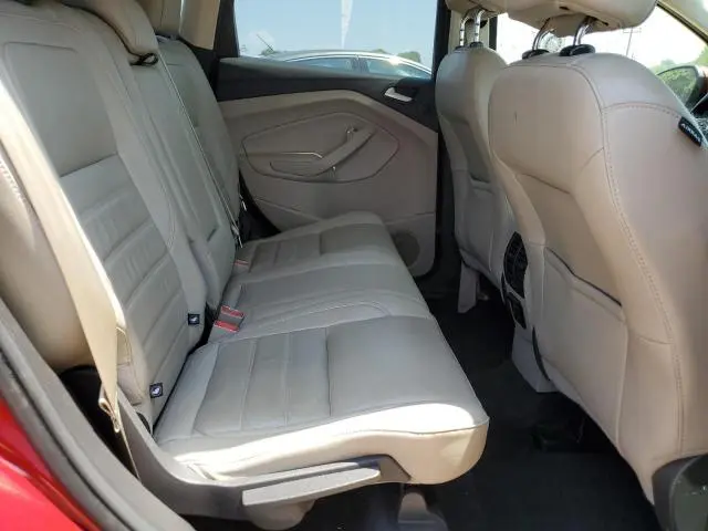 2017 FORD ESCAPE SE  