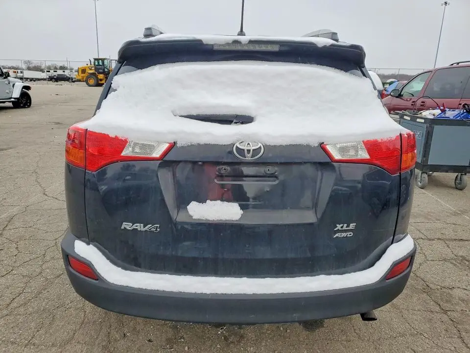 2013 TOYOTA RAV4 XLE  