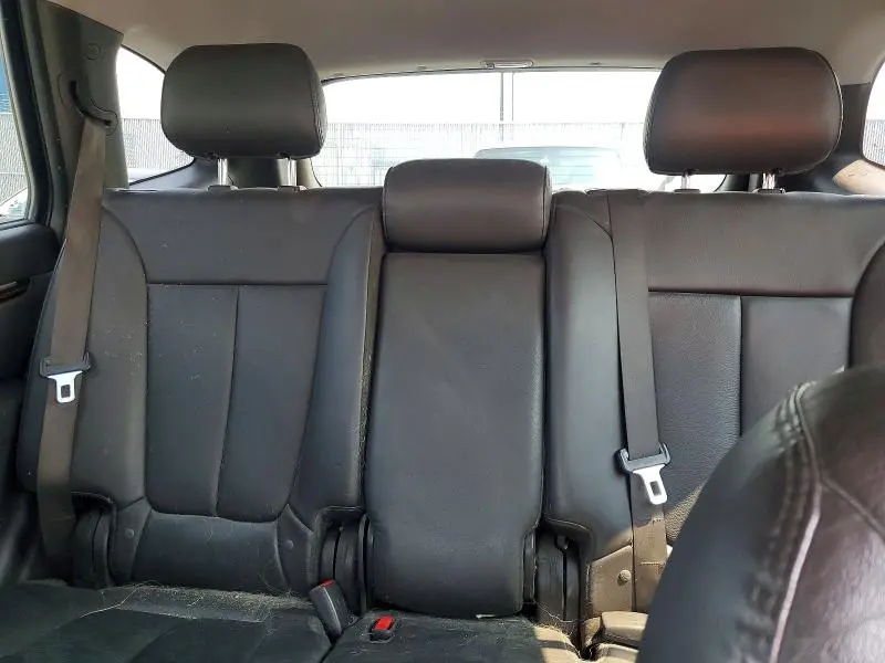 2012 HYUNDAI SANTA FE SE  