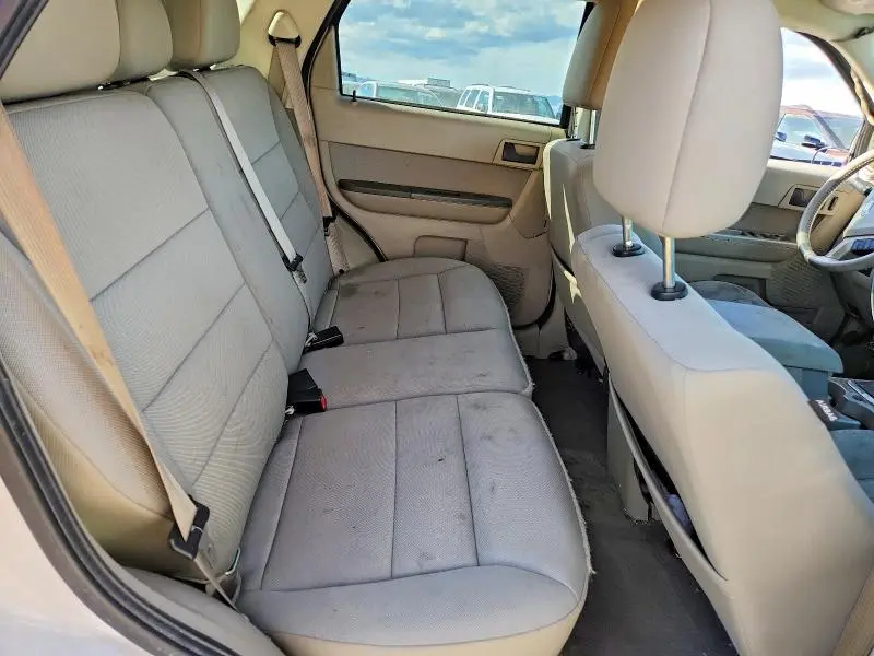 2010 FORD ESCAPE XLT  