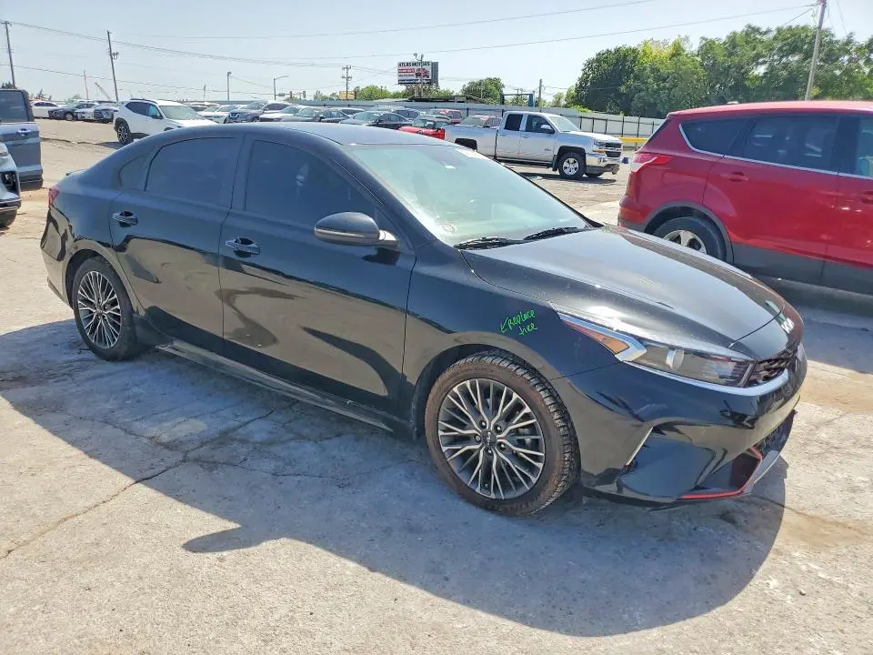 2023 KIA FORTE GT LINE  