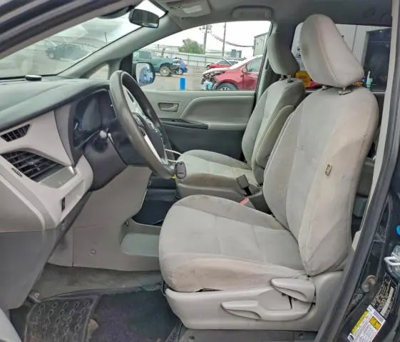 2020 TOYOTA SIENNA L  