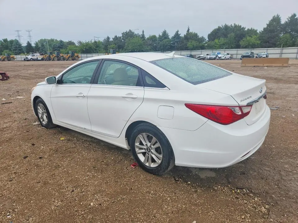 2011 HYUNDAI SONATA GLS  