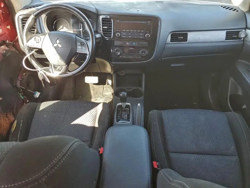 2016 MITSUBISHI OUTLANDER SE  